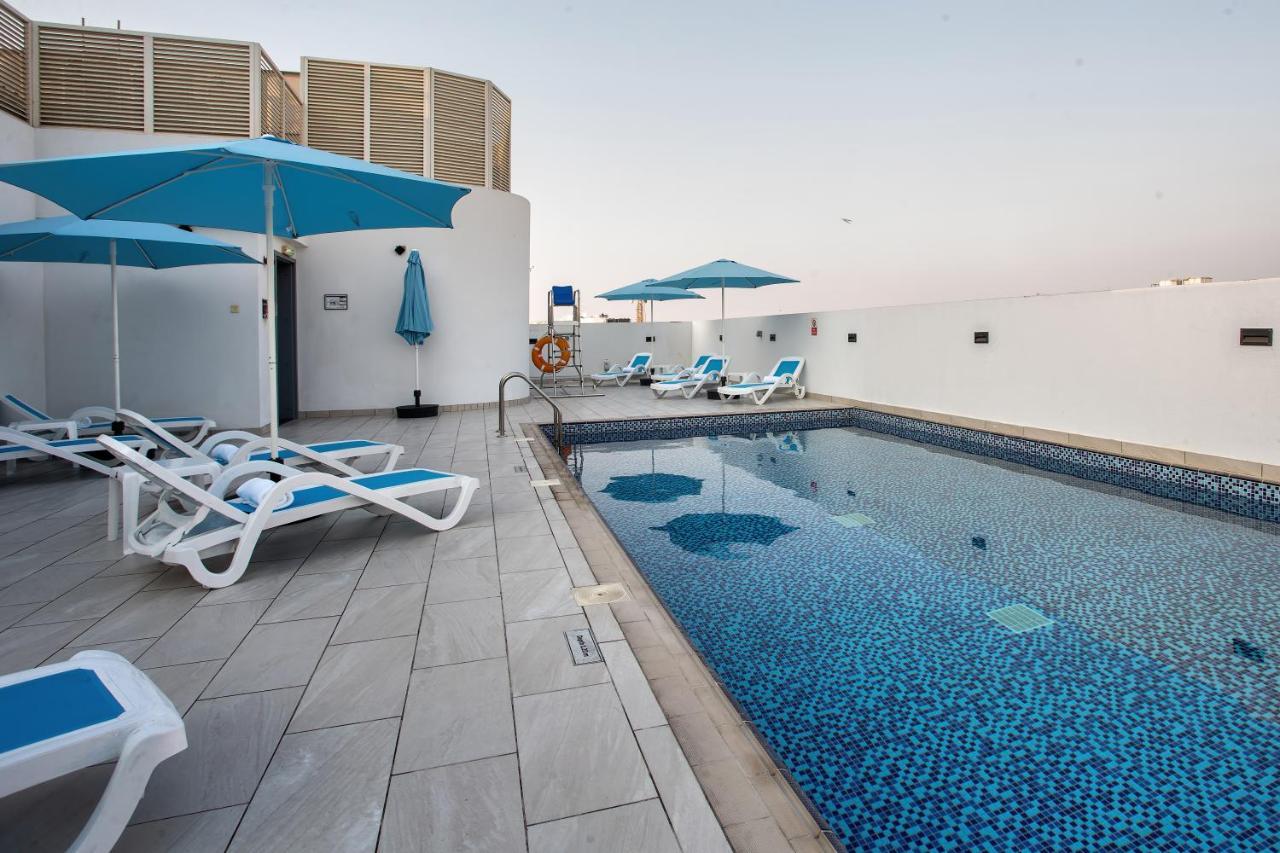City Avenue Al Reqqa Hotel Dubai Buitenkant foto